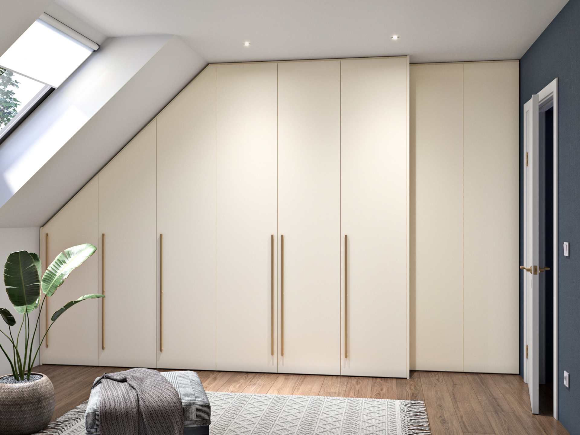Vgradna omara po meri s poševnino pod strešnim oknom v spalnici, v barvi magnolije, z elegantnimi držali.